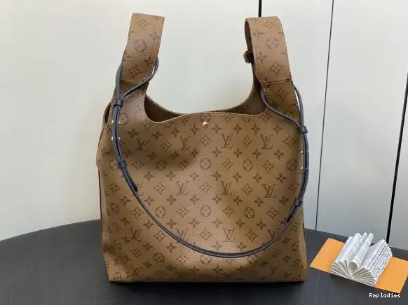 Cheap LOUIS VUITTON GM Atlantis 0629